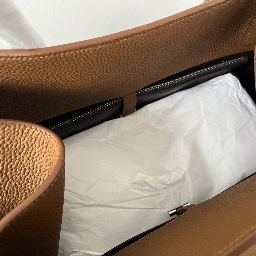 The Row Margaux EW Bag - Picture 5 of 6